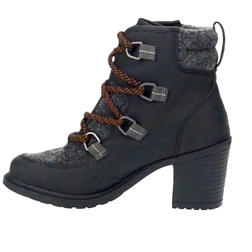 Boots - Picture 3 of 4